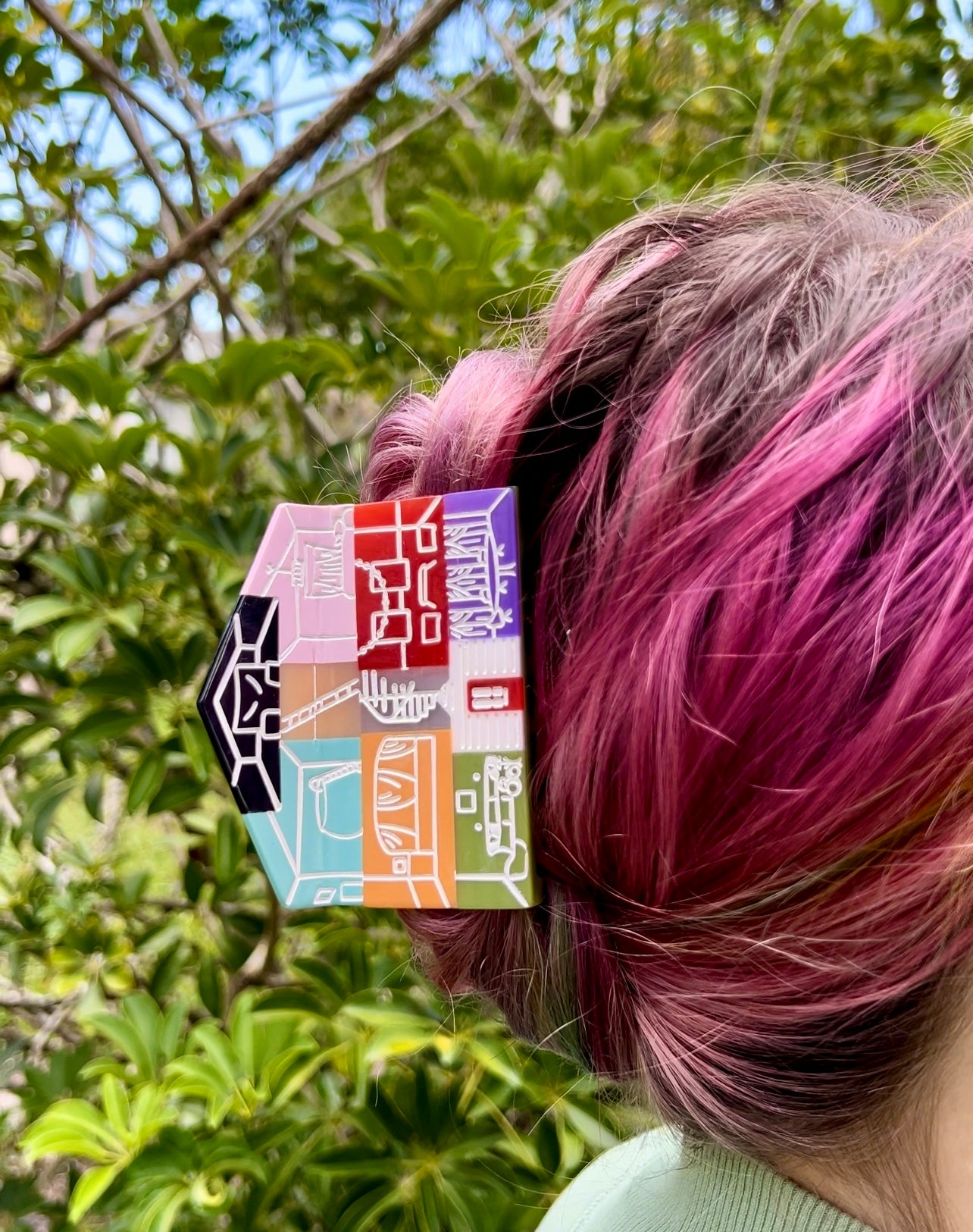 TinyMadexBoogieBee Collab - House Claw Clip