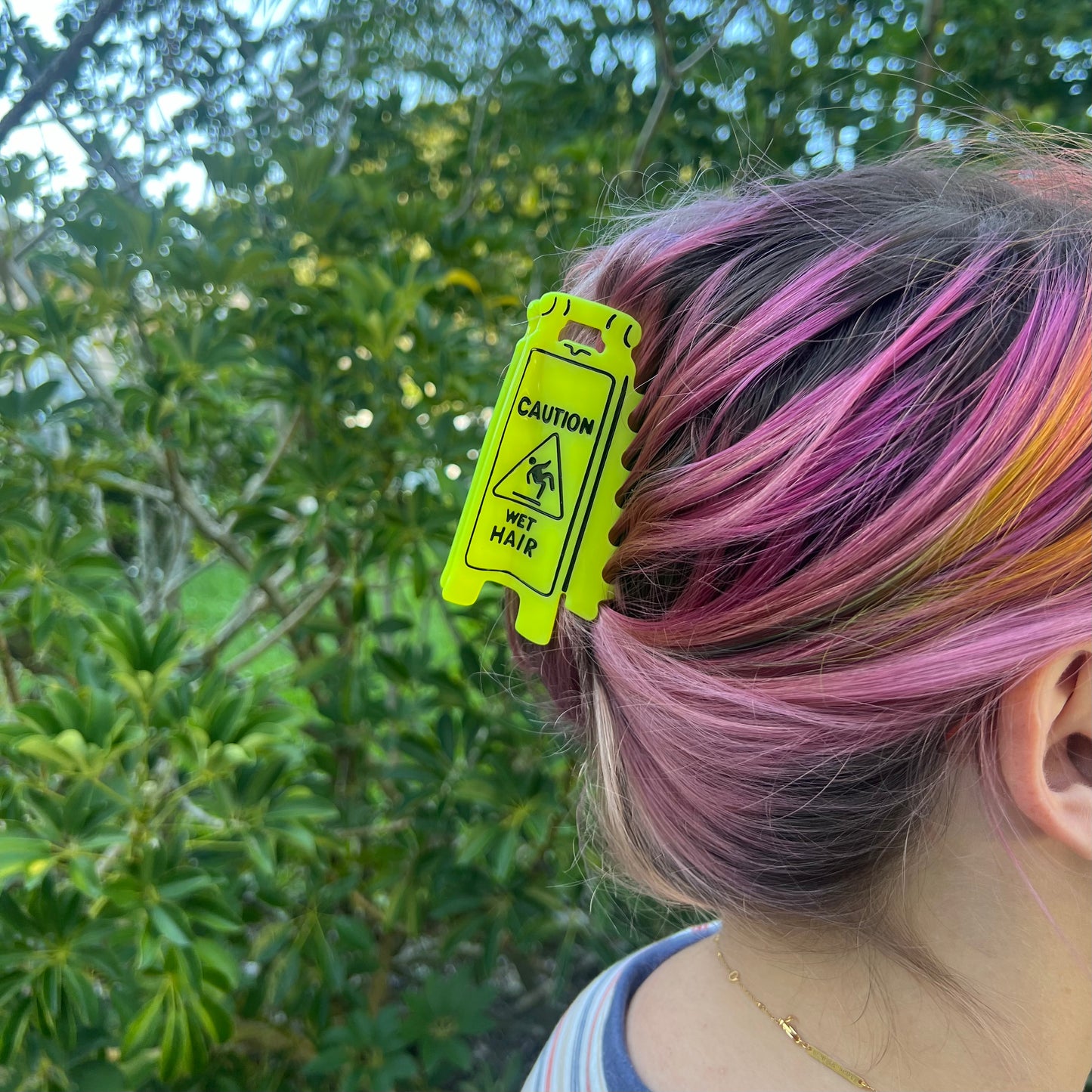 Wet Hair Sign Claw Clip