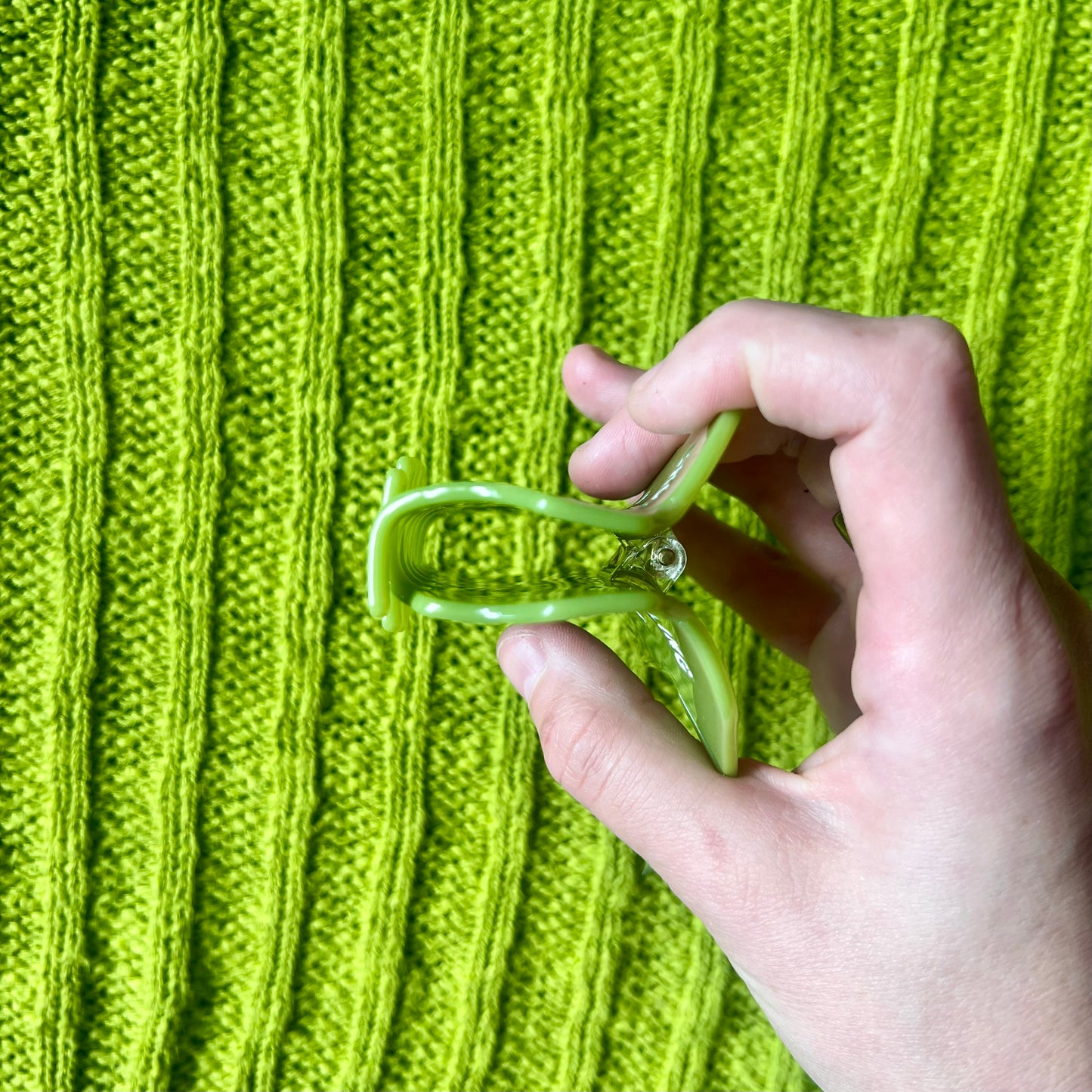 Bowling Shirt Claw Clip