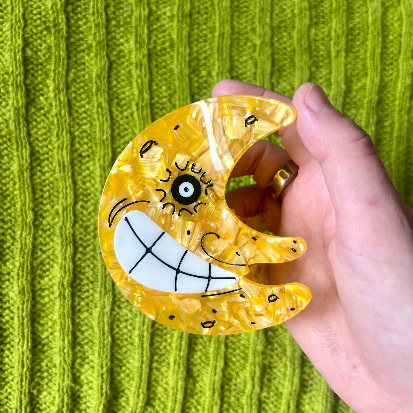 Smiling Moon Claw Clip