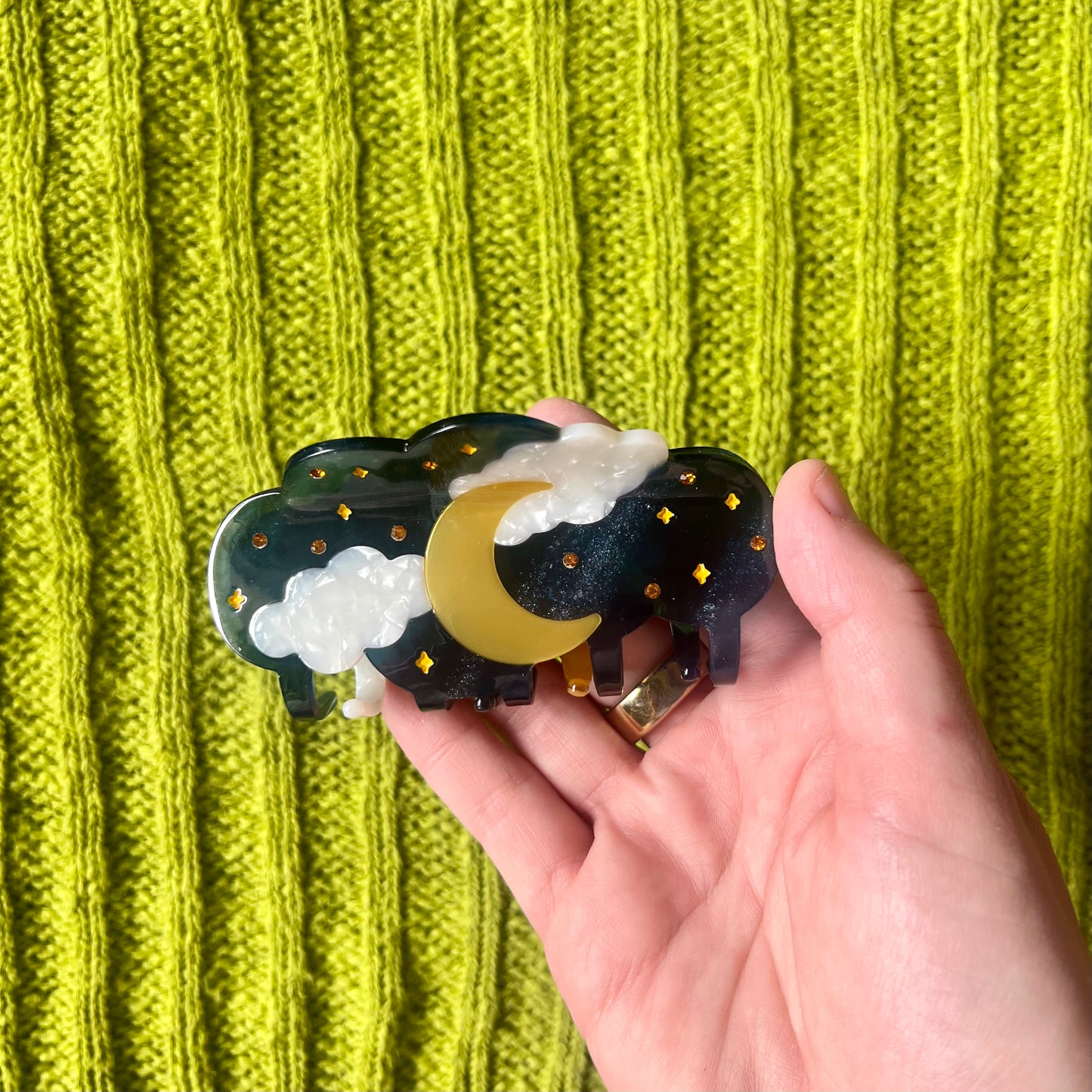 Moon/Cloud Hair Claw